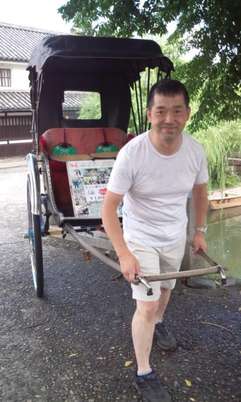 �ʐ^�@��򂳂�͕S�l���̐��E�֐l�X���ē��ł���悤�ɐl�͎Ԃ�p�ӂ����炵��